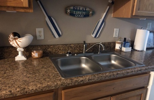 Florida Panhandle House | Mental Health Getaway W/Large Private Backyard/Fire Pits Gas & Wood!