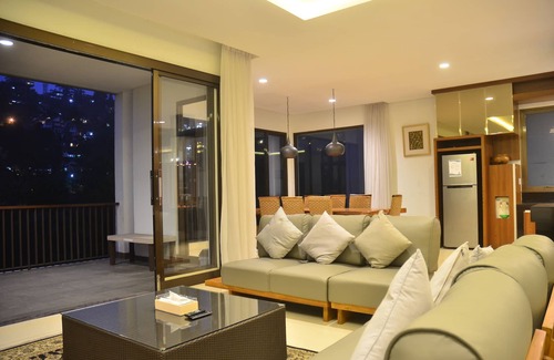 Bandung Villa | Mentari Hill View 7BR Villa with a Private Pool