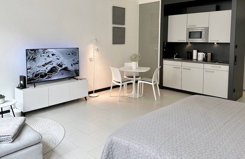 Zentrum-Suedost Apartment | »meos« Studio 1 Zentrum Gym Netflix