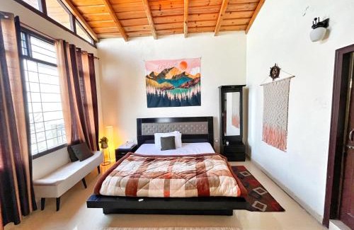 Turkaura Apartment | Meraki - Entire 3BHK Villa With Himalayan Views