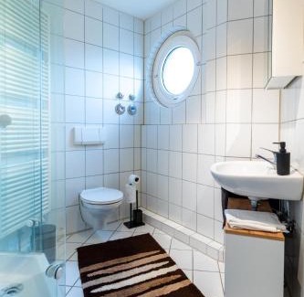Dagersheim Apartment | Mercedes, Böblingen, Küche, Parken, Balkon