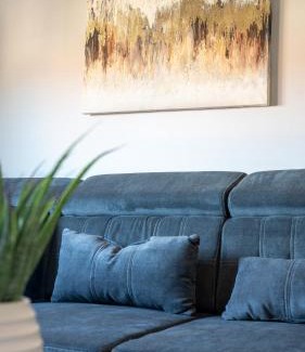Kincardine Apartment | Mercer Apartment