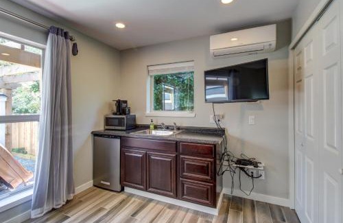 Mercer Island House | Mercer Island- Mt Saint Helens Room