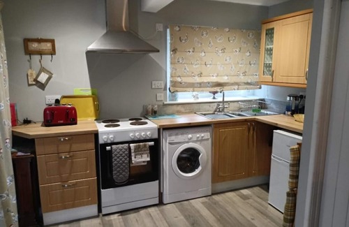 Upton Cottage | Merchant's Nook 1 bedroom property and private garden in Upton, Broadland