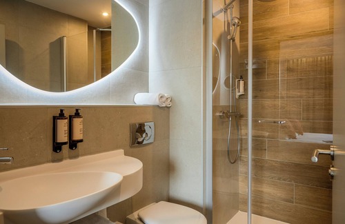 Grand Sud Hotel | Mercure Aix-en-Provence La Duranne Gare TGV