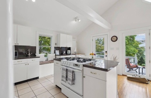 Brunswick House | Mere Point Coastal Cottage