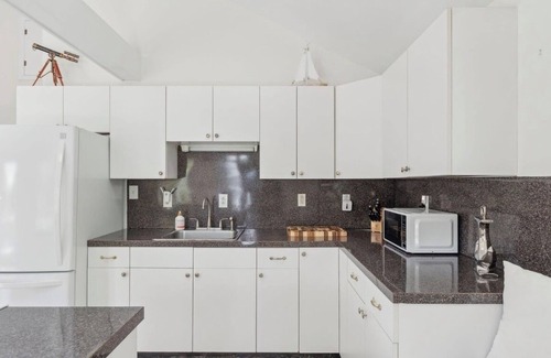 Brunswick House | Mere Point Coastal Cottage