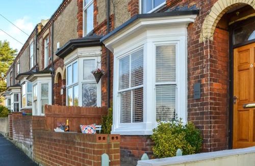 Hornsea House | Mere Walk