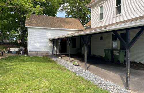 Meredith House | Meredith Charmer-walk to lake, town, shops, & boat launch