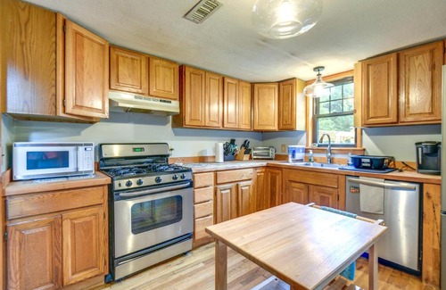 Meredith House | Meredith Home with Deck 6 Mi to Lake Winnipesaukee!