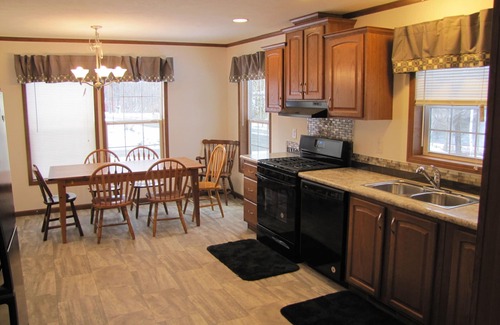 Meredith House | Meredith, New 3 Bedrooms, 2 1/2 Baths, 400Yds To Beach,1 Mile To Town Sleeps 9