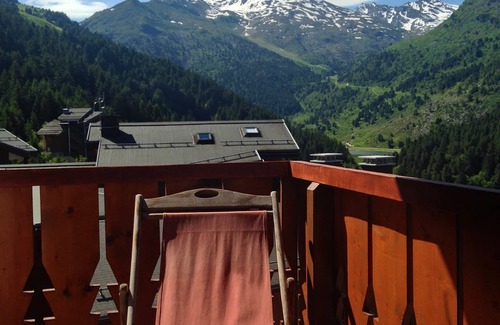 Les Allues Apartment | Meribel,on the slopes, Beautiful and spacious apartment in a 4* residence,12per