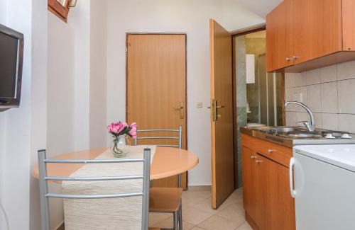 Sveti Filip i Jakov Apartment | Merita Apartments with Pool