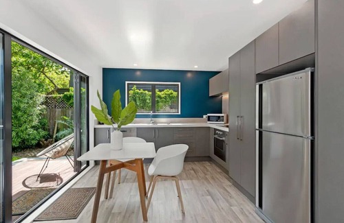 Merivale Apartment | Merivale Village Apartment