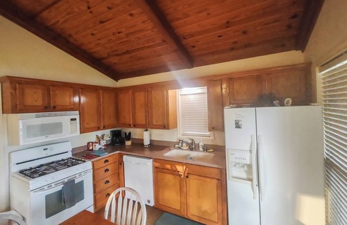 Edom House | Mermaid Lake House - Arcridgeranchresort.com
