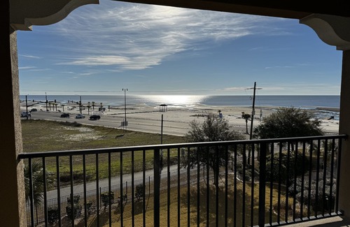 Gulfport Condo | Mermaids Retreat - Luxury Relaxation, Heated Indoor Pool & Spa, Gym facility…