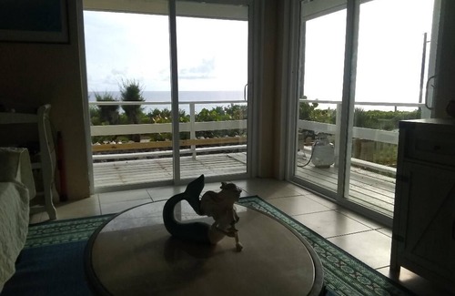 Rainbow Bay House | Mermaids with great views of the Atlantic Ocean