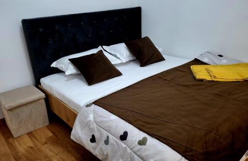 Ramnicu Valcea Apartment | Merry Home