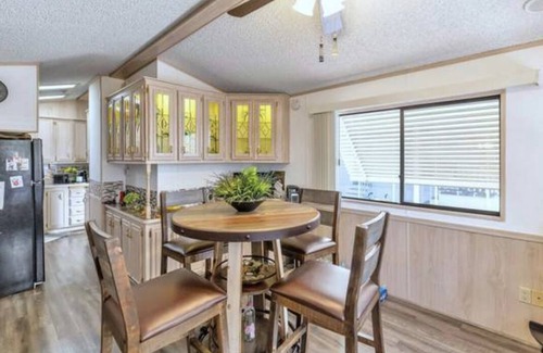 Carriage Manor House | Mesa Community Vacation Home