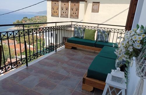Afissos House | MESONISI maisonette