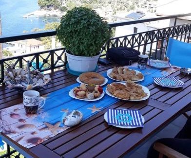 Afissos House | MESONISI maisonette