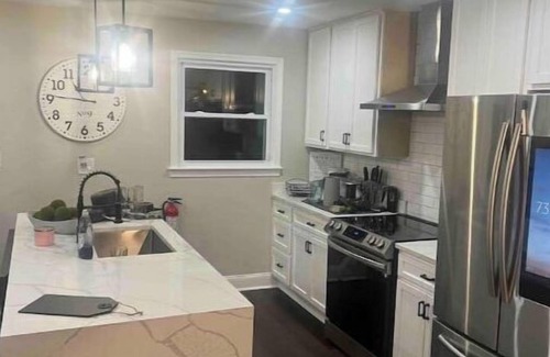 Fairlawn House | Message me for additional Discount |FREE Parking