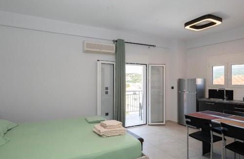 Foinikounta Apartment | Meteoro 2