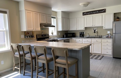 Fond du Lac House | Meticulous lake home on the shores of Lake Winnebago, WI, USA - super clean!