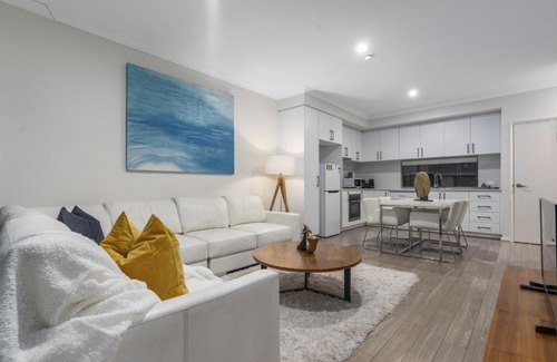 Bassendean Apartment | Metro Modern Escape Unwind near the Swan Valley