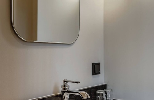 Municipality of Haarlem Hotel | Metzlr House