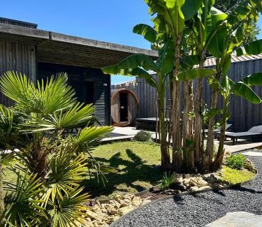 Mios House | Meublé de Tourisme 4 étoiles avec Jacuzzi & Sauna