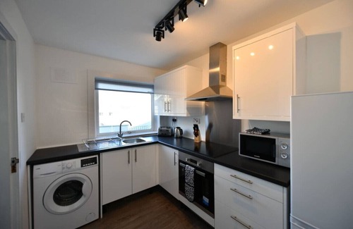 Ayr Apartment | Mews House - Centrally Located Spacious Maisonette Apartment Walking Distance From Ayr Beach