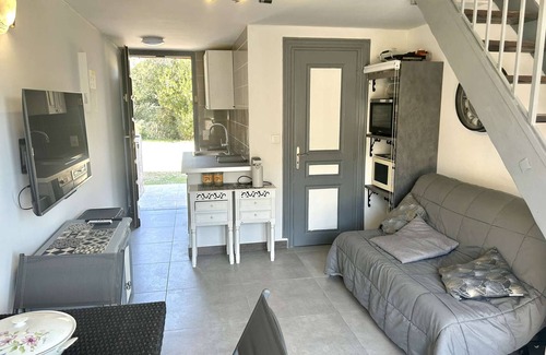 Antheor Apartment | Mezzanine studio with AC, terrace, and parking near the beach in Saint-Raphaël