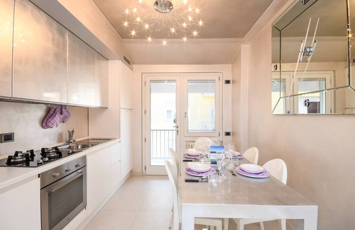 Desenzano del Garda City Centre Apartment | MGH Luxury - Lake View Penthouse Desenzano
