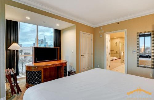 Las Vegas House | MGM Signature-04-602 1Br 2Ba Balcony Suite