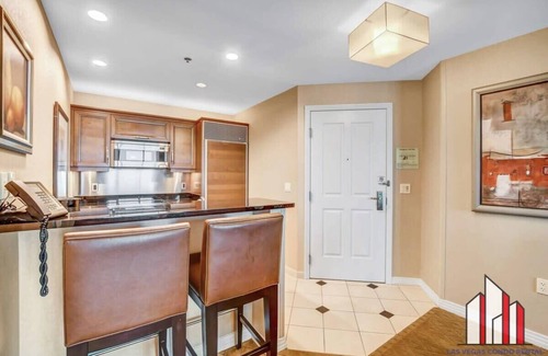 Las Vegas Condo | MGM Signature-25-702 1Bedroom 2Bath Balcony Suite
