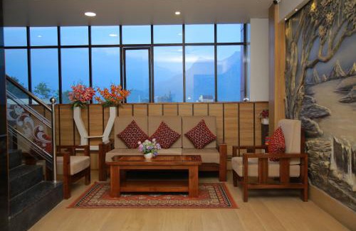 Periyur Hotel | MGS RESIDENCY BODI