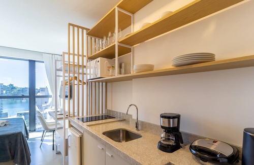 Centro Apartment | MHFBs Edifício Moderno piscina vista mar