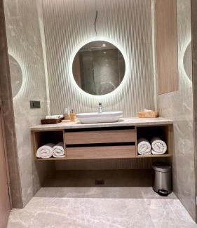 Delhi Hotel | MHone