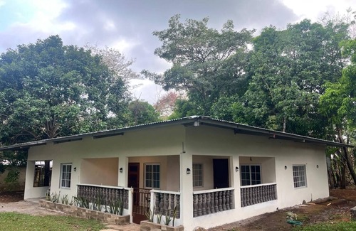 Hato Viejo House | Mi Casita del Bosque - El Higo Ideal lodging to disconnect.