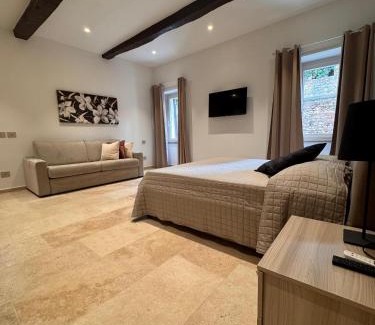Castagneto Carducci Apartment | Mia Margot Suite Apartment