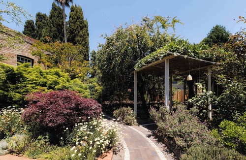Katoomba House | "Mia Mia" - 4BR Federation Home with Fireplaces