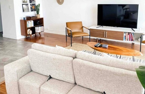 Aventura Apartment | Miami- Aventura Surf Apartment- close to the mall, beaches, pool, great location