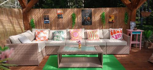 Haljala Parish Other | Miami Jungle Glamping