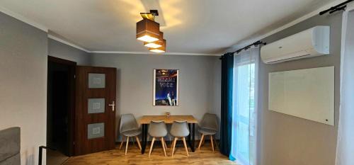Radom Apartment | Miami Vice apartament by Karl