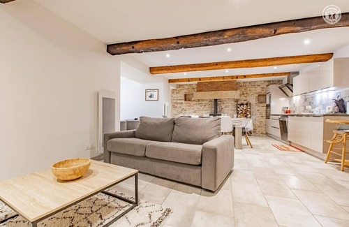 Hurigny House | Micelya - Hurigny - Gîte