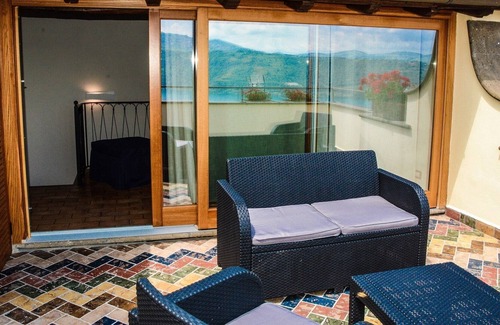 Castel Gandolfo Bed & Breakfast | Michelangelo room at Atlantis Inn