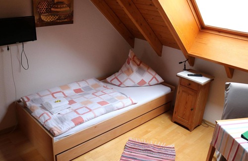 Schindeldorf Apartment | Michels Room - Michels Haus