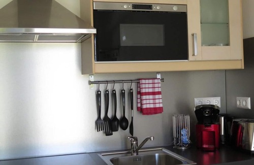 Haslau-Maria Ellend House | Micro house apartment with 1 bedroom and garden view