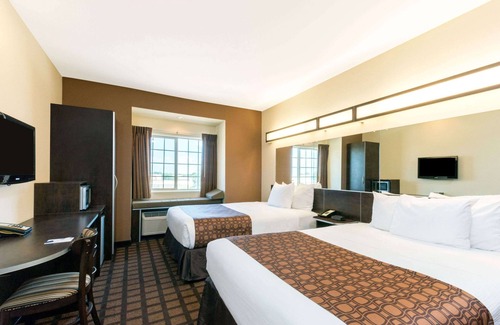 Eagle Pass Hotel | Microtel Inn and Suites Eagle Pass